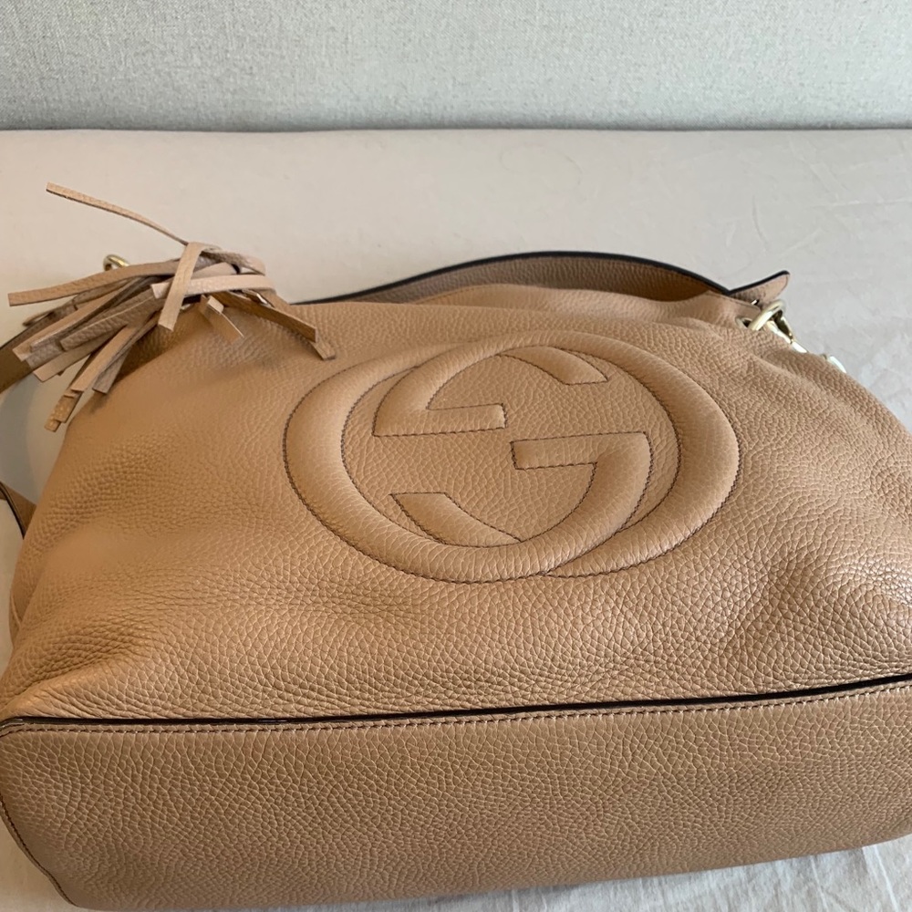 Spacious Carry-all From The Gucci Soho Collection! - Picture 4 of 8